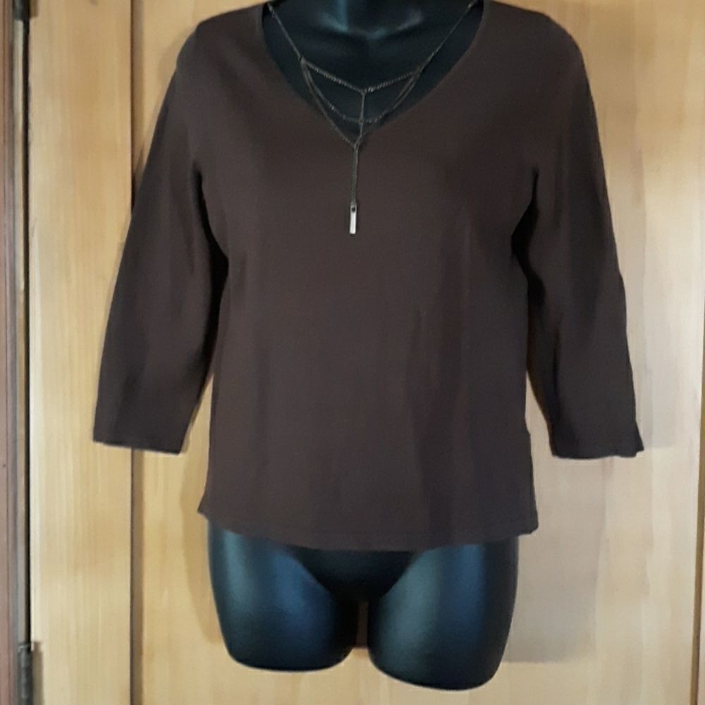 Rena Rowan Petite necklace top